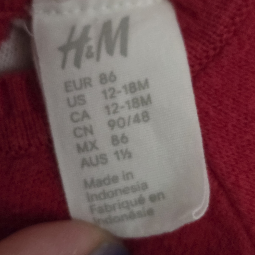 Toddler 12-18m H&M Red Knit Top with White Heart Motif - Picture 2 of 6